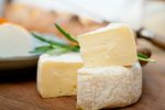 Pourquoi le fromage est-il tant apprécié par les Français ?