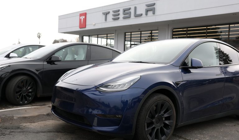 Les chiffres de production et de livraison de Tesla pour 2024 sont tombés : une réalité difficile