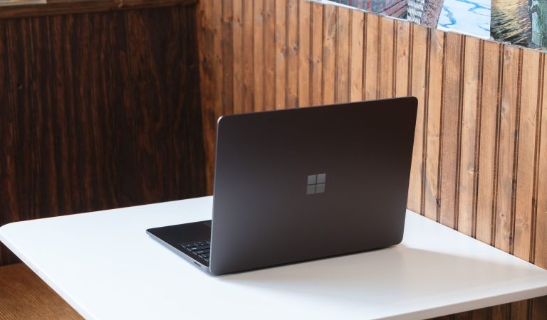 Microsoft prépare une grande annonce pour Surface ce mois-ci