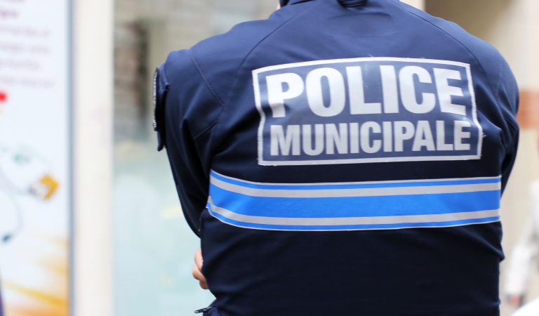 Vendôme : Un élève de CE2 cache trois couteaux pour attaquer sa maîtresse, le plan déjoué à temps