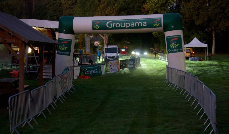 Quéven – Un enfant de six ans percuté par un fourgon en sortant d’un stade : les secours mobilisés en urgence