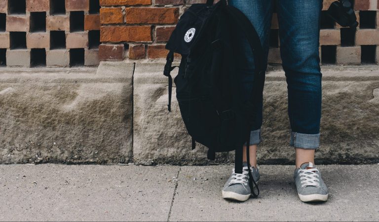 Grenoble – Une élève de treize ans agressée sauvagement à la sortie du collège