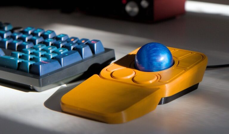 Ploopy dévoile un nouveau trackball open source pensé pour le confort